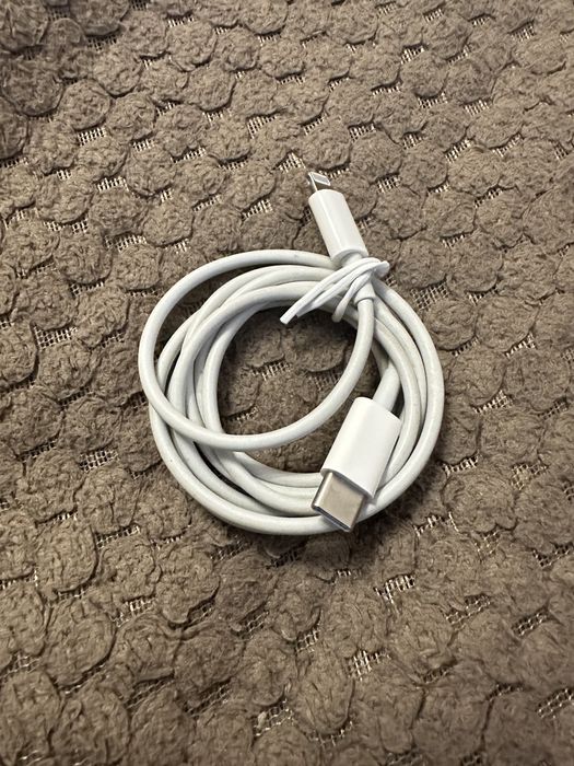 кабель iPhone  Lightning USB -C оригінал,вживаний