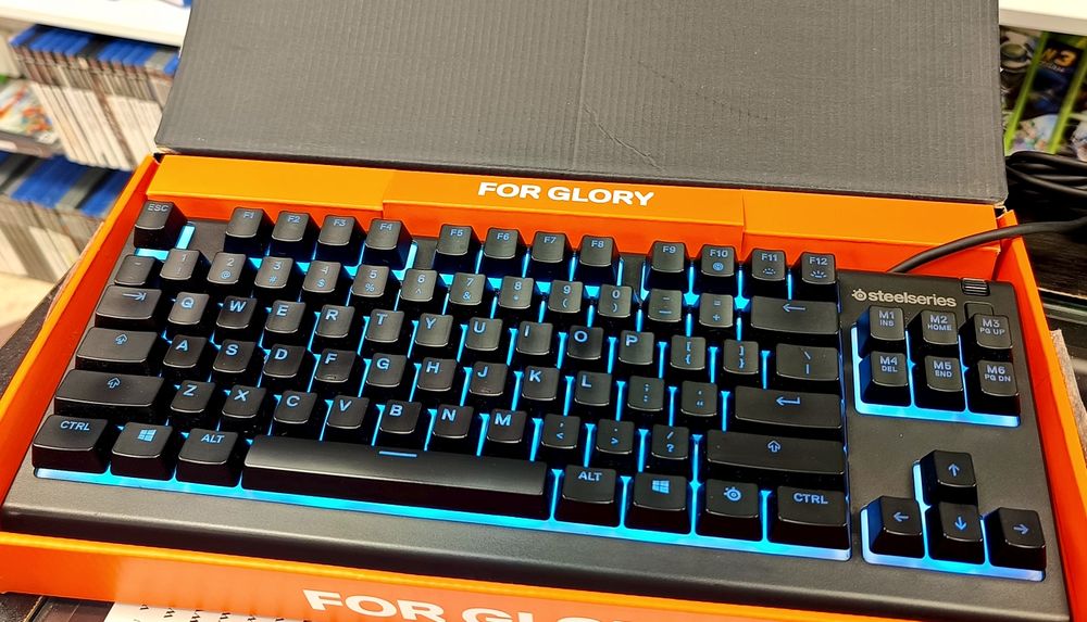 Cicha Klawiatura gamingowa do gier SteelSeries Apex 3 TKL Wrocław