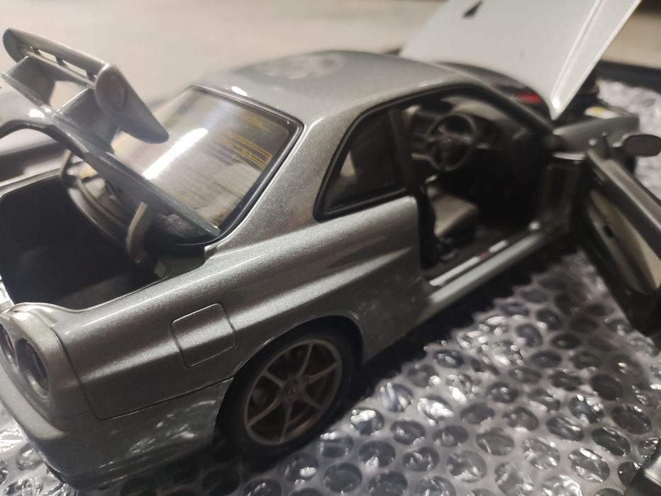 Nissan Skyline GT-R 1/18 AUTOART