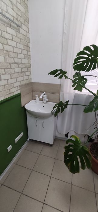 Здається окремий кабінет