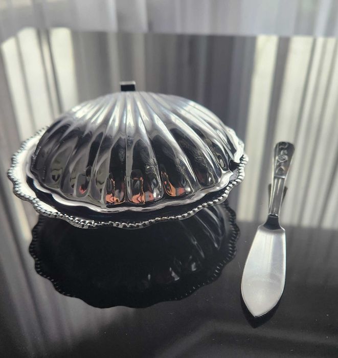 Maselniczka w kształcie muszli