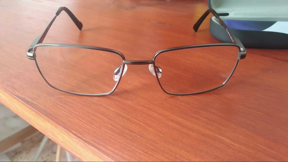 Óculos PIERRE CARDIN de homem com lentes progressivas_NOVOS