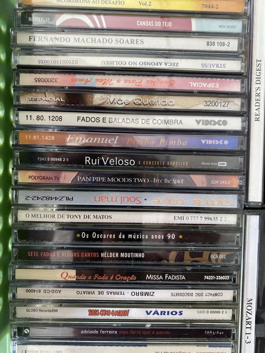 Coleção de mais de 80 CDs - Música Portuguesa, Fado e Internacional