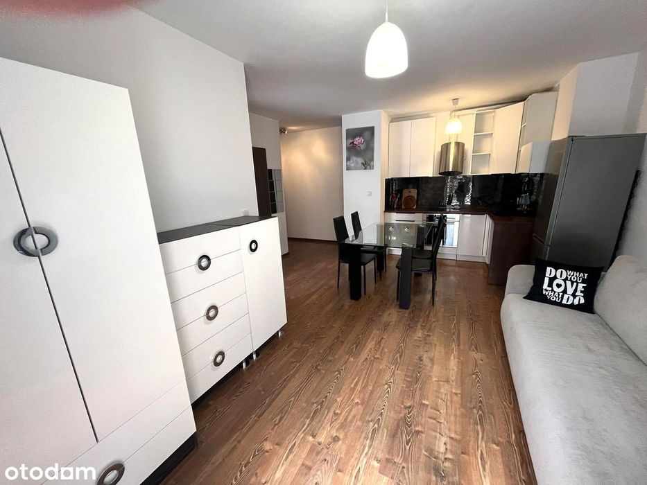 Komfortowe 2–Pok, Apartamentowiec/Parter/Taras, Leszno–Armii Krajowej