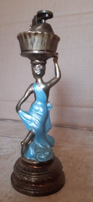 Запальничка  настільна.