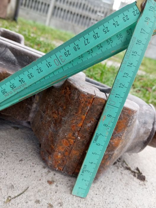 Imadło solidne, rodem z PRL-u,