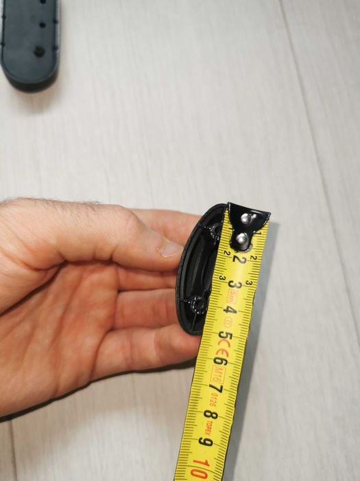 Nóżki bagażowe, stopki do walizki podróżnej, kołki, stojak - 4 sztuki