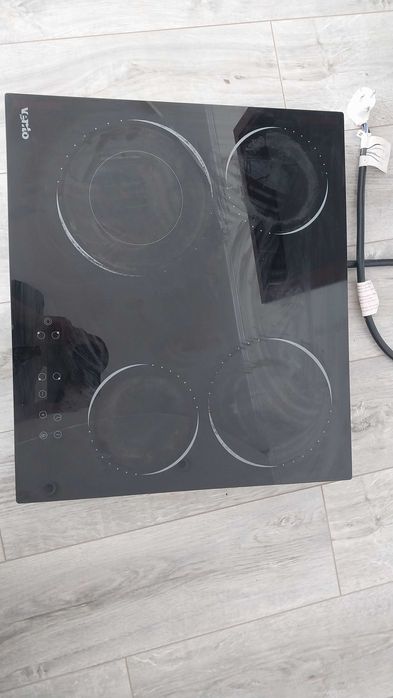 Варочна поверхня Ventolux