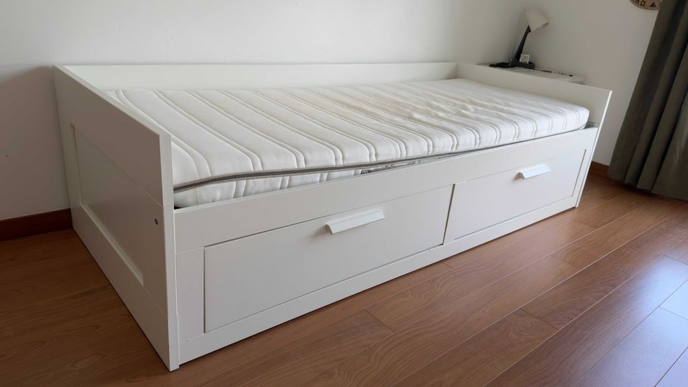 Cama IKEA Brimnes 200x80 cm com Colchão Incluído