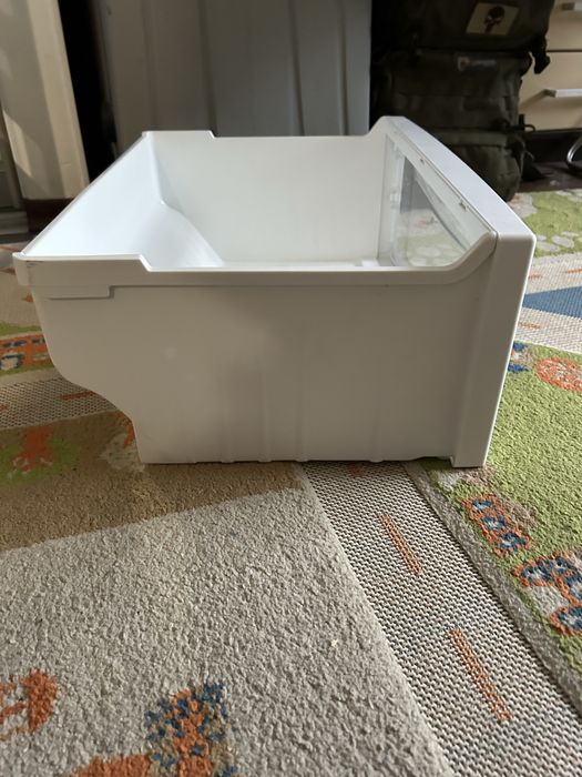 Ящик контейнер для холодильника.