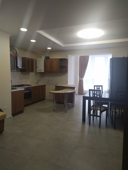 Калинова слобода-2,містечко закритого типу,сучасна квартира.