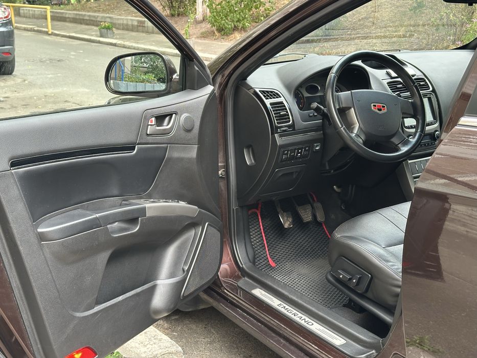 Geely Emgrand EC7 RV
