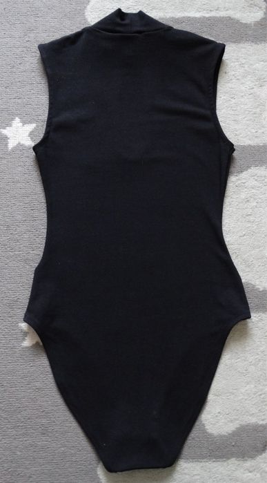 Czarne body H&M rozm. 34 XS dekolt