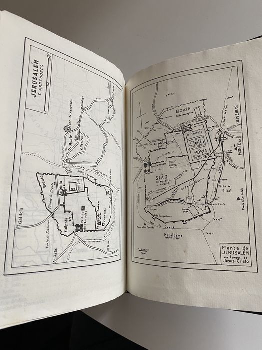 Tres biblias Biblia sagrada 7 edicao 1976 versao dos textos originais