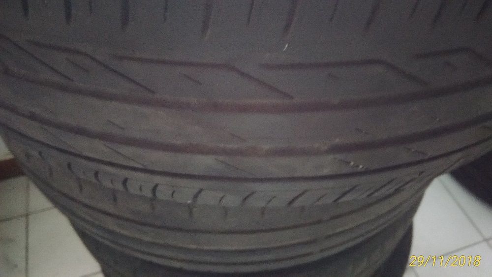 4 jantes em ferro c/ pneus 195/65 R15 Toyota