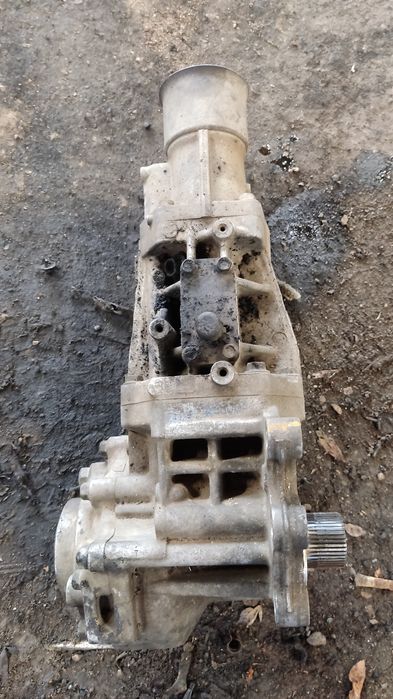 Reduktor skrzyni biegów Mitsubishi Outlander II 2.0 DID