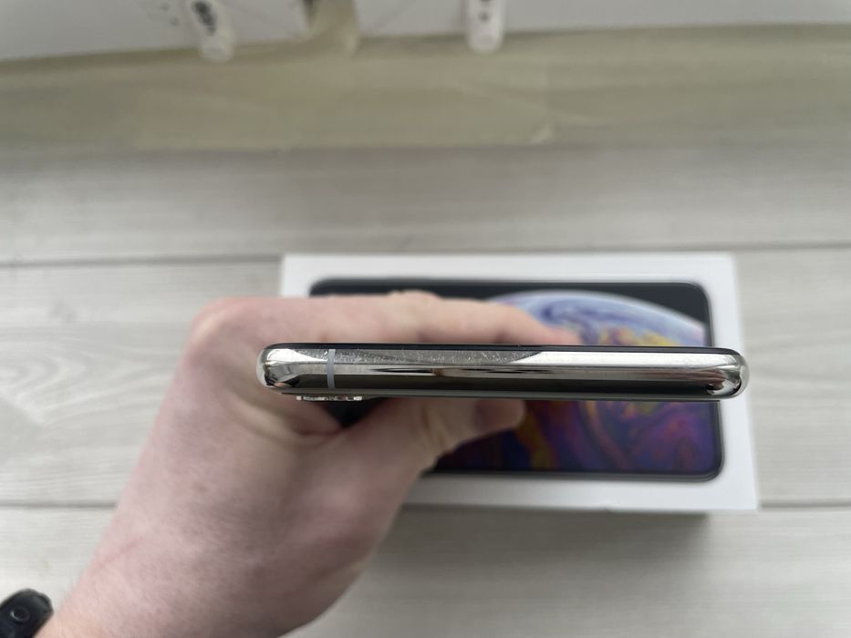 Продам Iphone XS Max 256