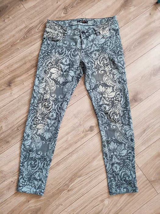 Spodnie kolorowe  jeansowe .Stan bardzo dobry. Wiosna!