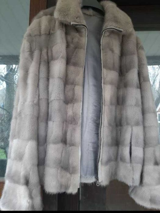 Норкова шуба бомбер