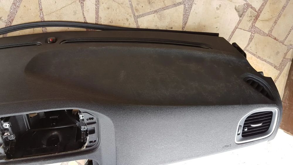 volvo v40 cc40 2013 kokpit deska konsola poduszka 31417570