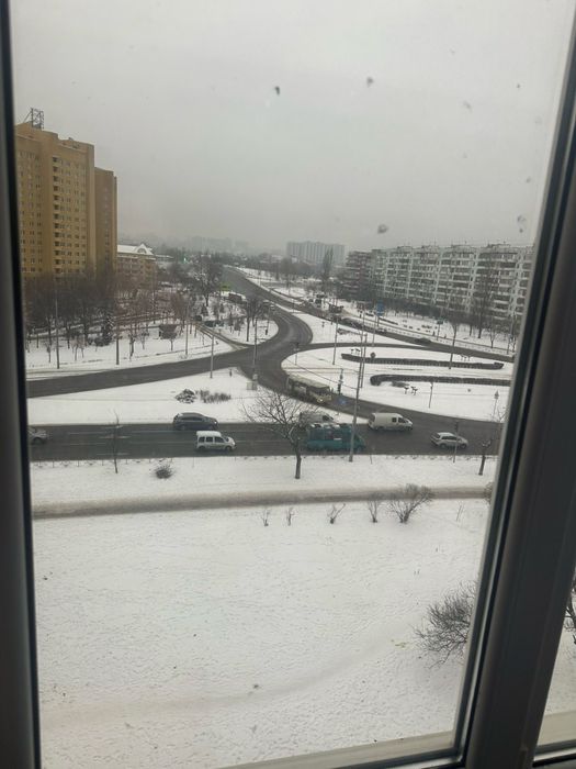 2к квартира біля метро Оболонь