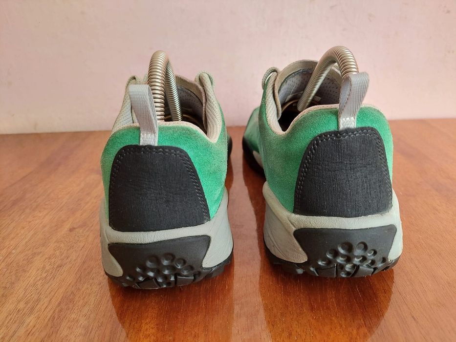Кроси трекінгові фірми scarpa mojito оригінал 

Розмір по бірці:
UK 8