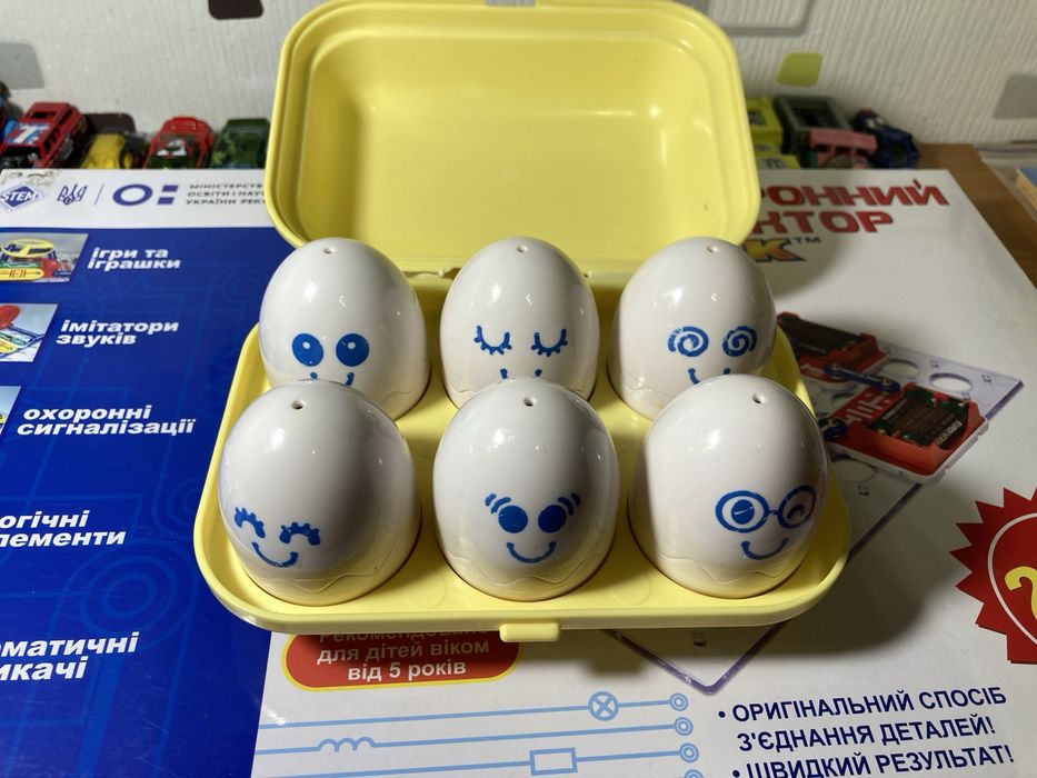 Іграшка для немовлят, яйця Tomy