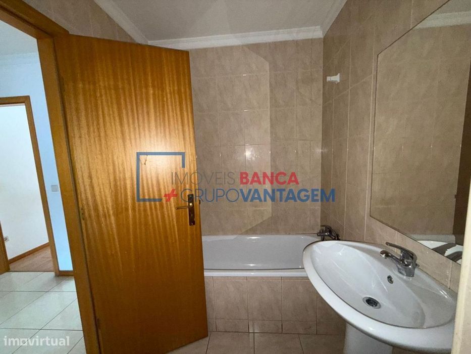 Apartamento T2 C/Varanda - Gondomar
