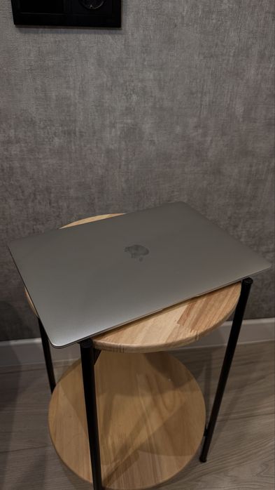 Продам MacBook Air M1
