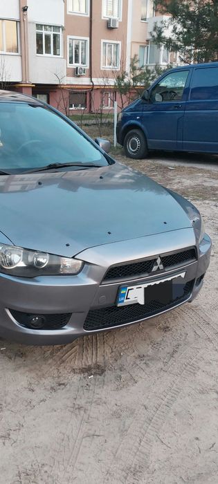 Продаж Мітсубісі лансер 10