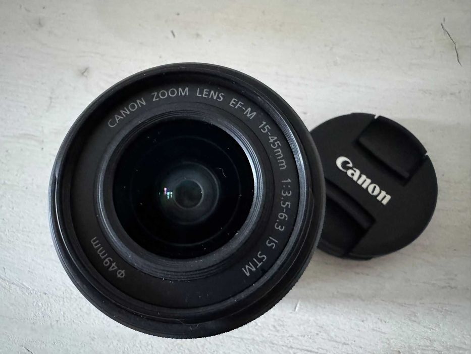 Obiektyw CANON EF-M 15-45 F3,5-6,3 IS STM