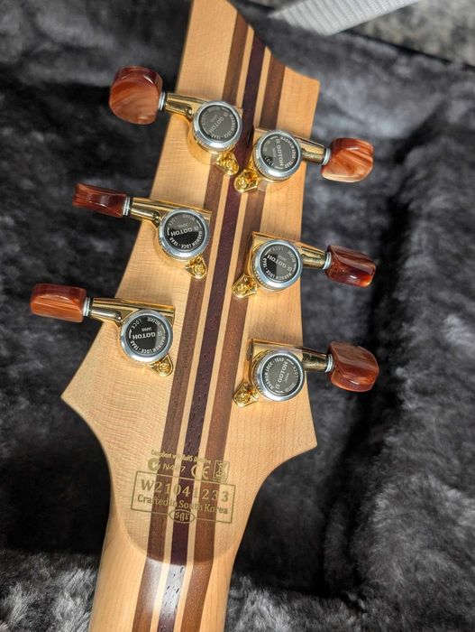 Schecter C-1 SLS Elite + Кейс Chromacast
