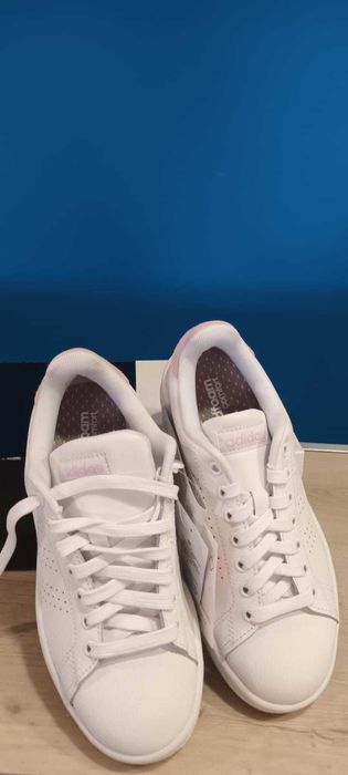 Adidas branco + rosa claro