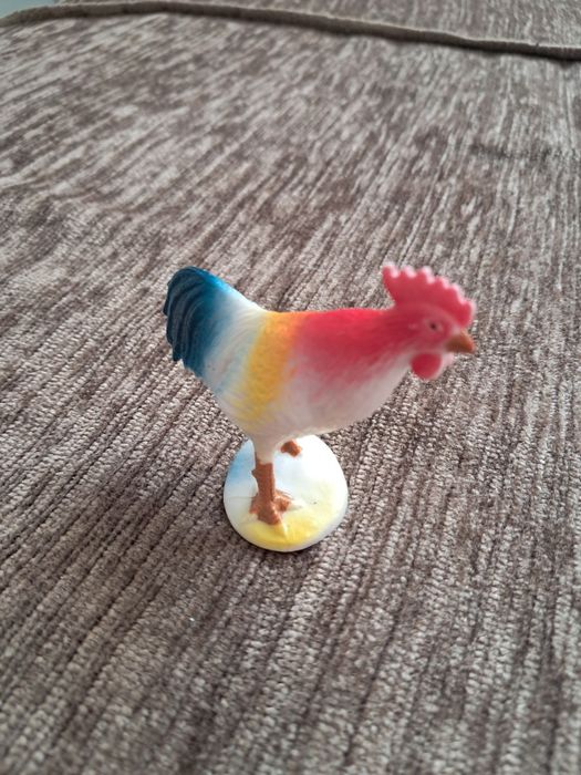 Figurka. Zabawka.