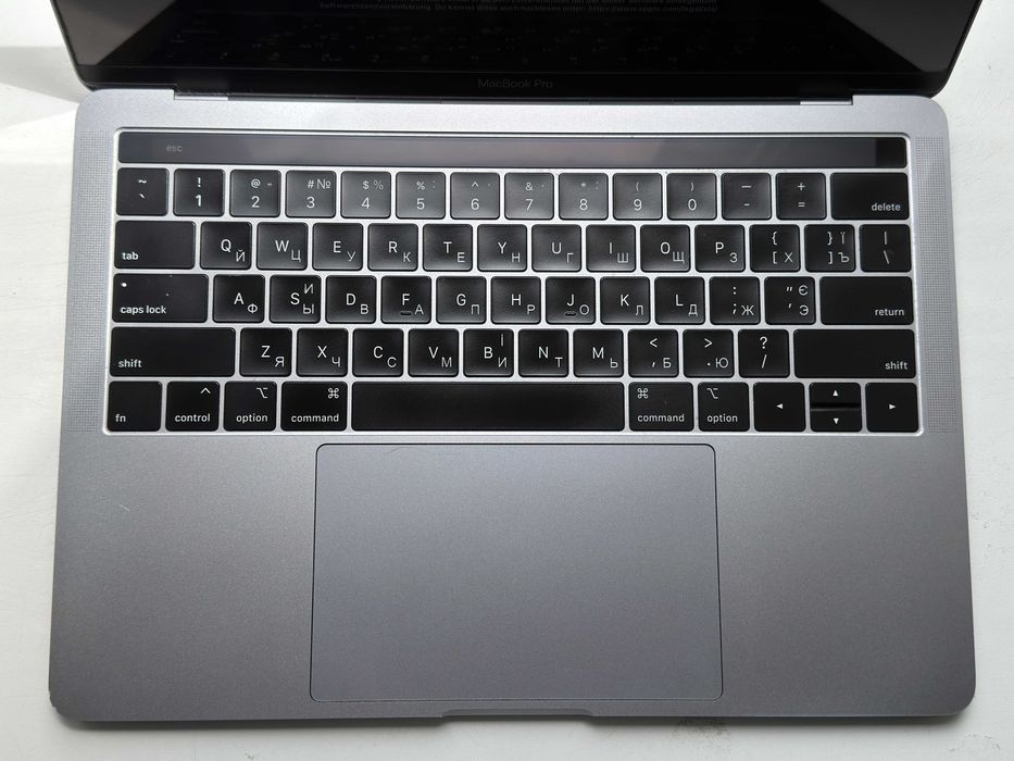 MacBook Pro 13" Touch Bar 256/8