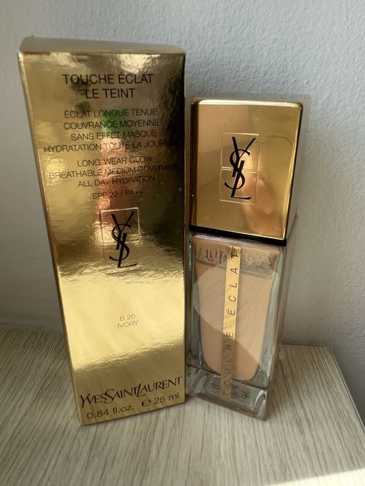 Podkład Yves Saint Laurent Touche Eclat