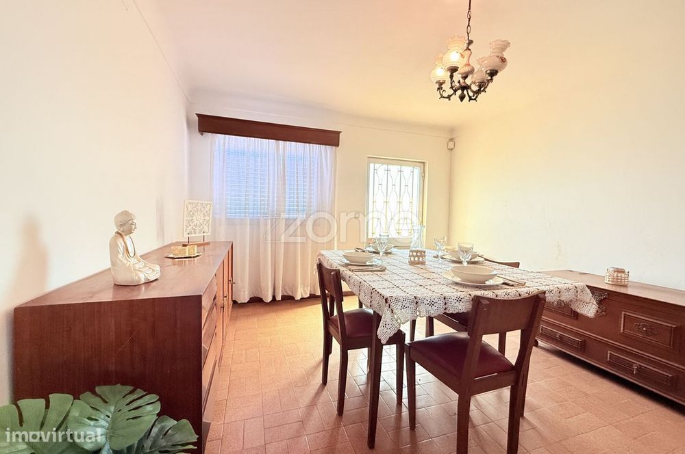 Moradia Térrea com 766 m² de Terreno e Poço