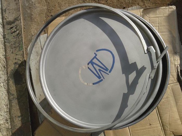 Бочки с крышкой под обручь и горловину из нержавеющей стали 30-1000л