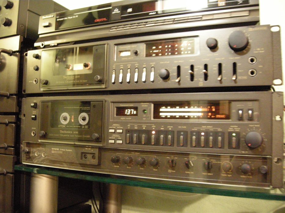 Кассетна дека Technics RS-M95
