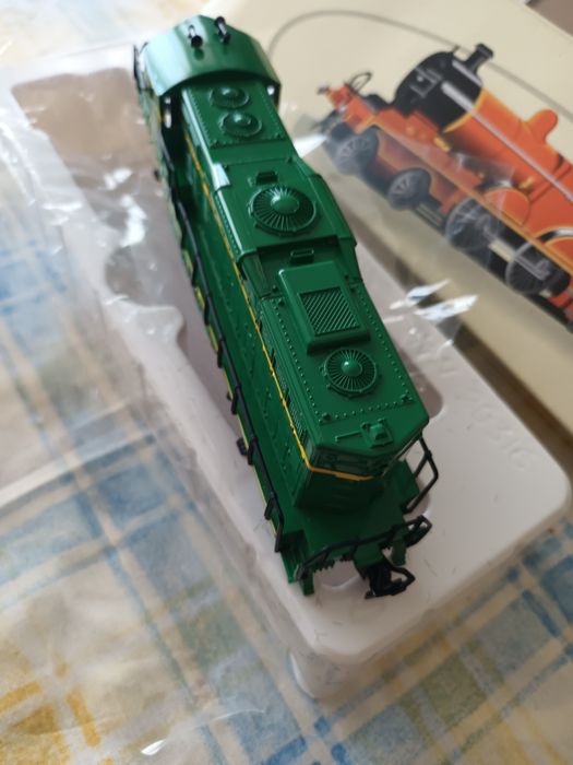 Locomotora para pista de Comboios DB