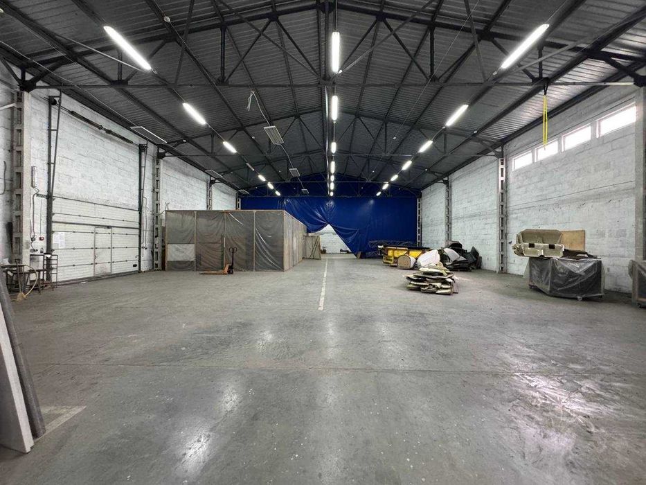 Продаж складського приміщення 2030 м2 Дарницький район м. Київ  БЕЗ %