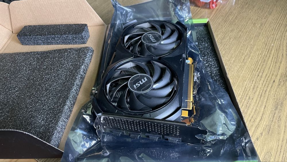 RTX 4060 ventus 2x OC