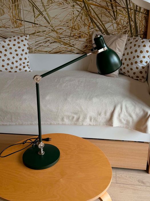 Lampa biurkowa IKEA ARÖD – regulowana, industrialny styl