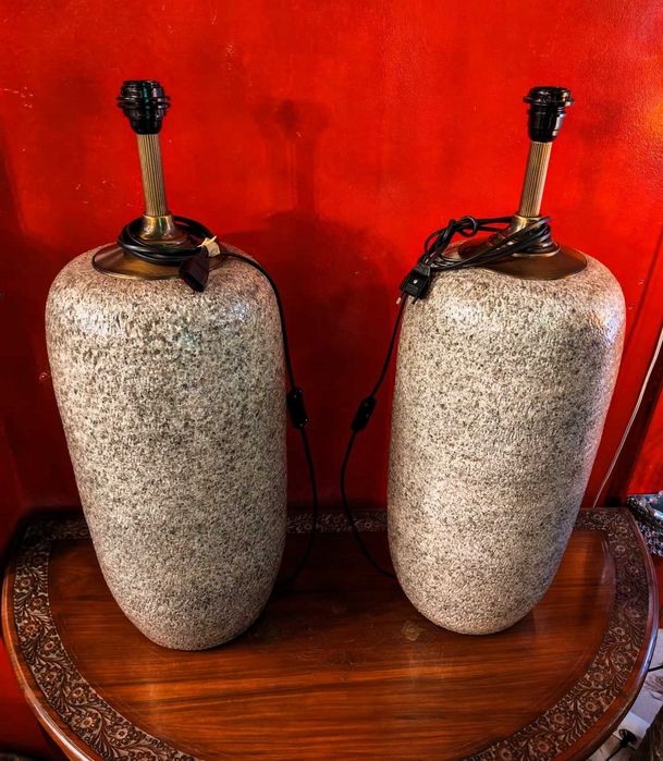 Par de Candeeiros de Mesa Grandes em Cerâmica