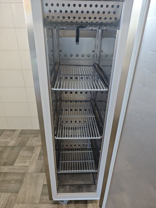 Морозильна шафа вузька NordCap Португалія