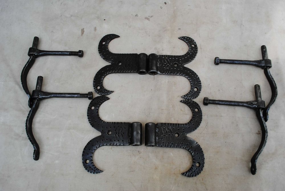 Zawiasy kute ręcznie do okiennic drzwi wędzarni piwnic furtek  mebli