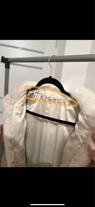 Sprzedam futro 2w1 w idealnym stanie.