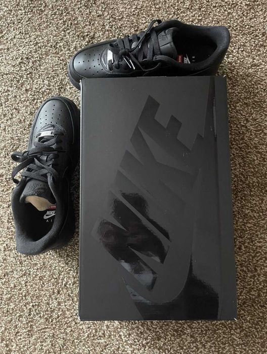 Nike Air Force 1 Low Supreme Czarny  43