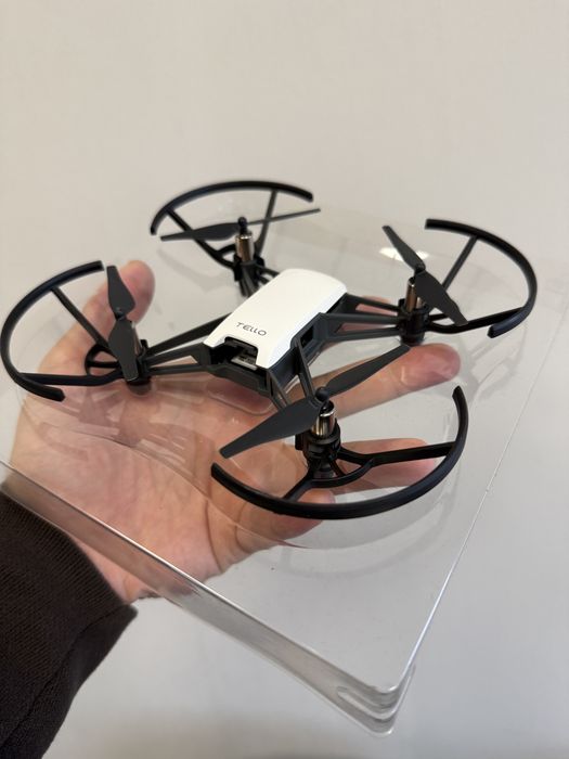 Квадрокоптер DJI Tello