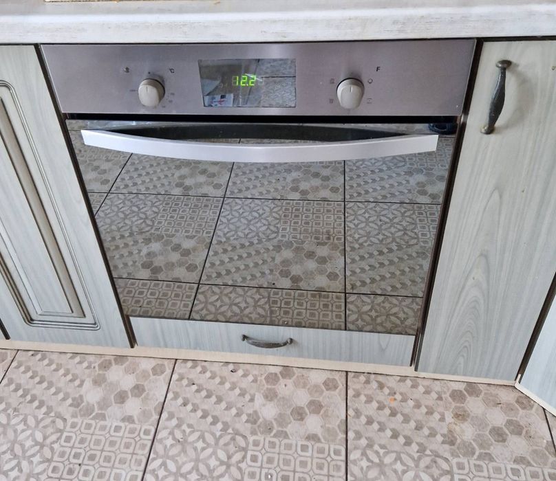 CANDY FPE 209/6X електрична духовка, потребує ремонту, на запчастини